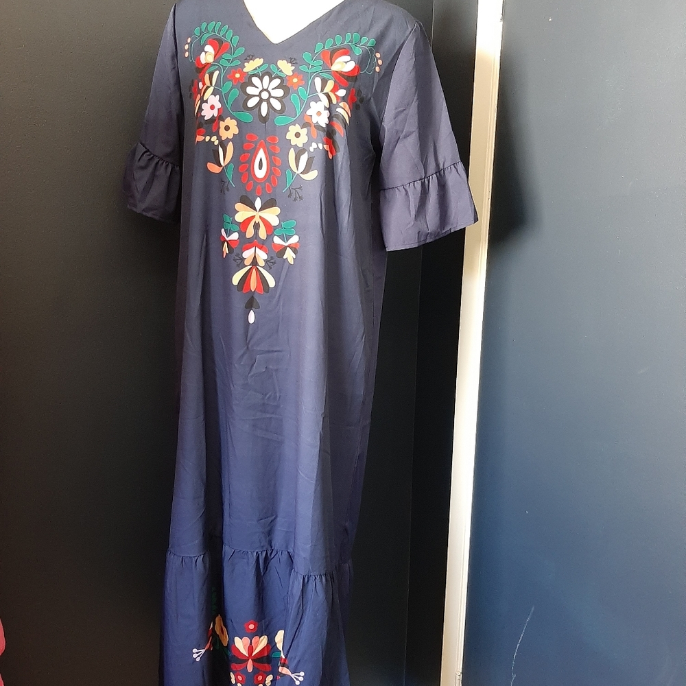 Nwt zanzea maxi dress